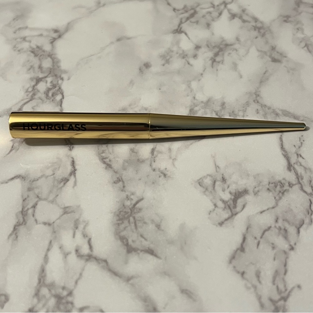 Hourglass Confession Ultra Slim Lipstick